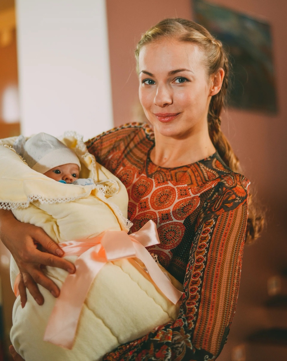 Елена Аросьева кадр из сериала «Свидетельство о рождении»