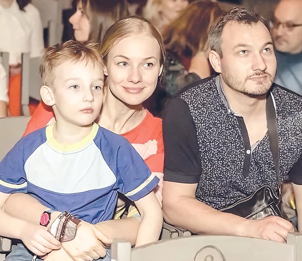 Елена Аросьева и Дмитрий Аросьев с сыном Даниилом