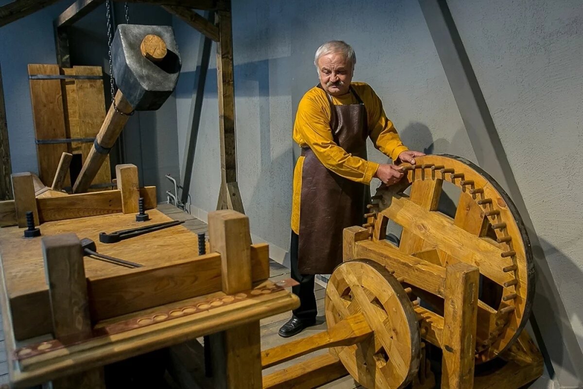     Отремонтированные здания, обновленные экспозиции, инновационные технологии, улучшенные условия хранения предметов фондов — все это сделало музеи современным и интересным местом для семей с детьми.