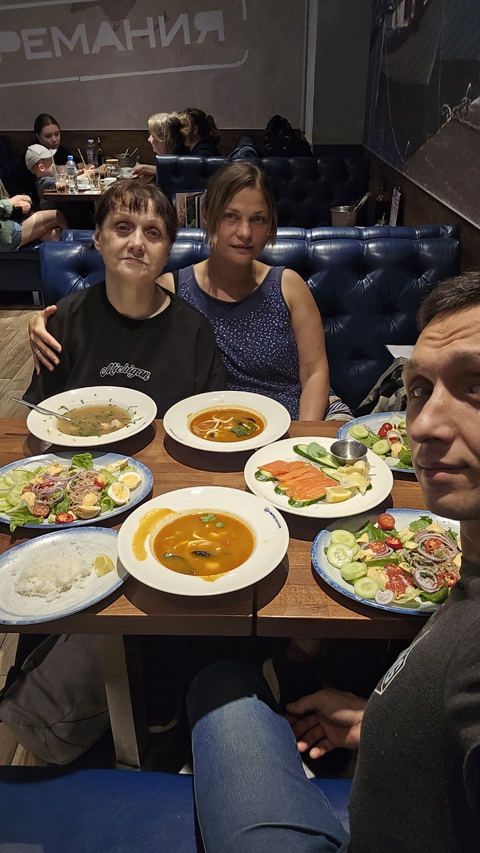 Семейный ужин 🍜 