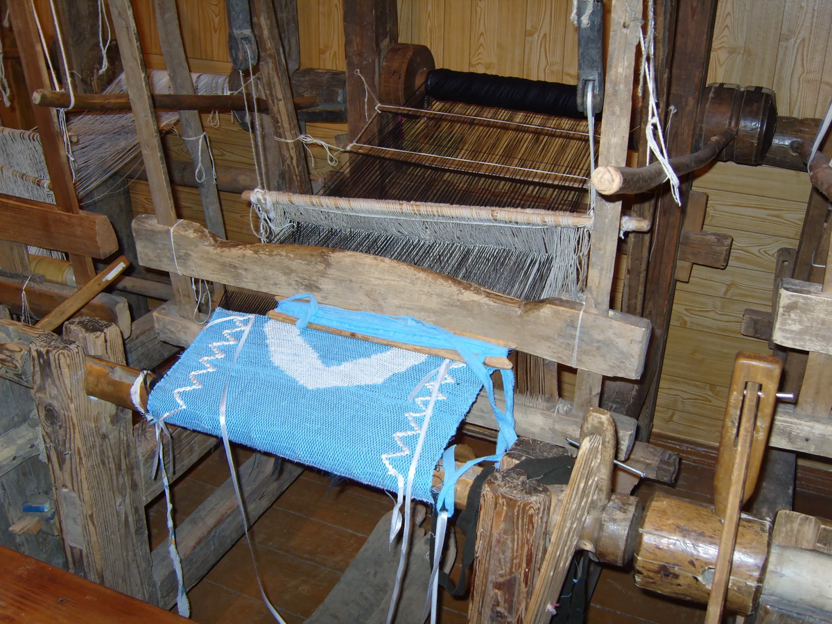 Вот так выглядит станок 19 века
