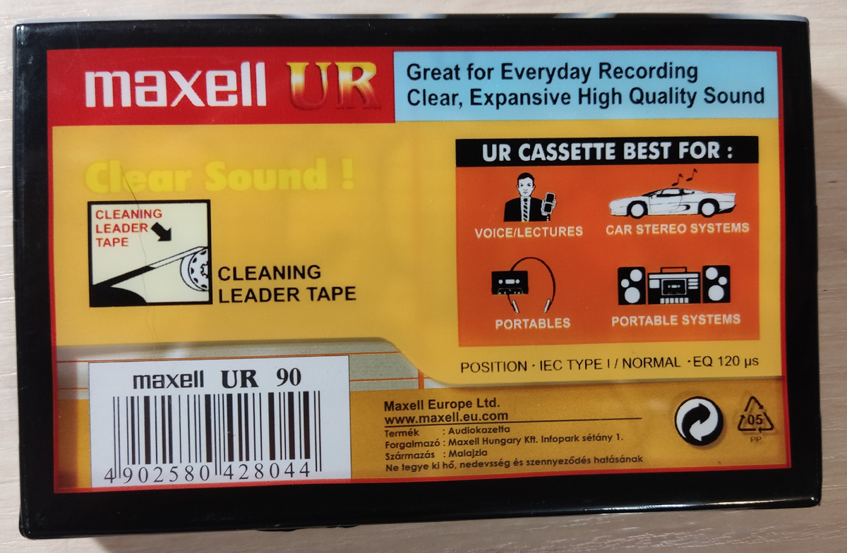 "Maxell UR 90"
