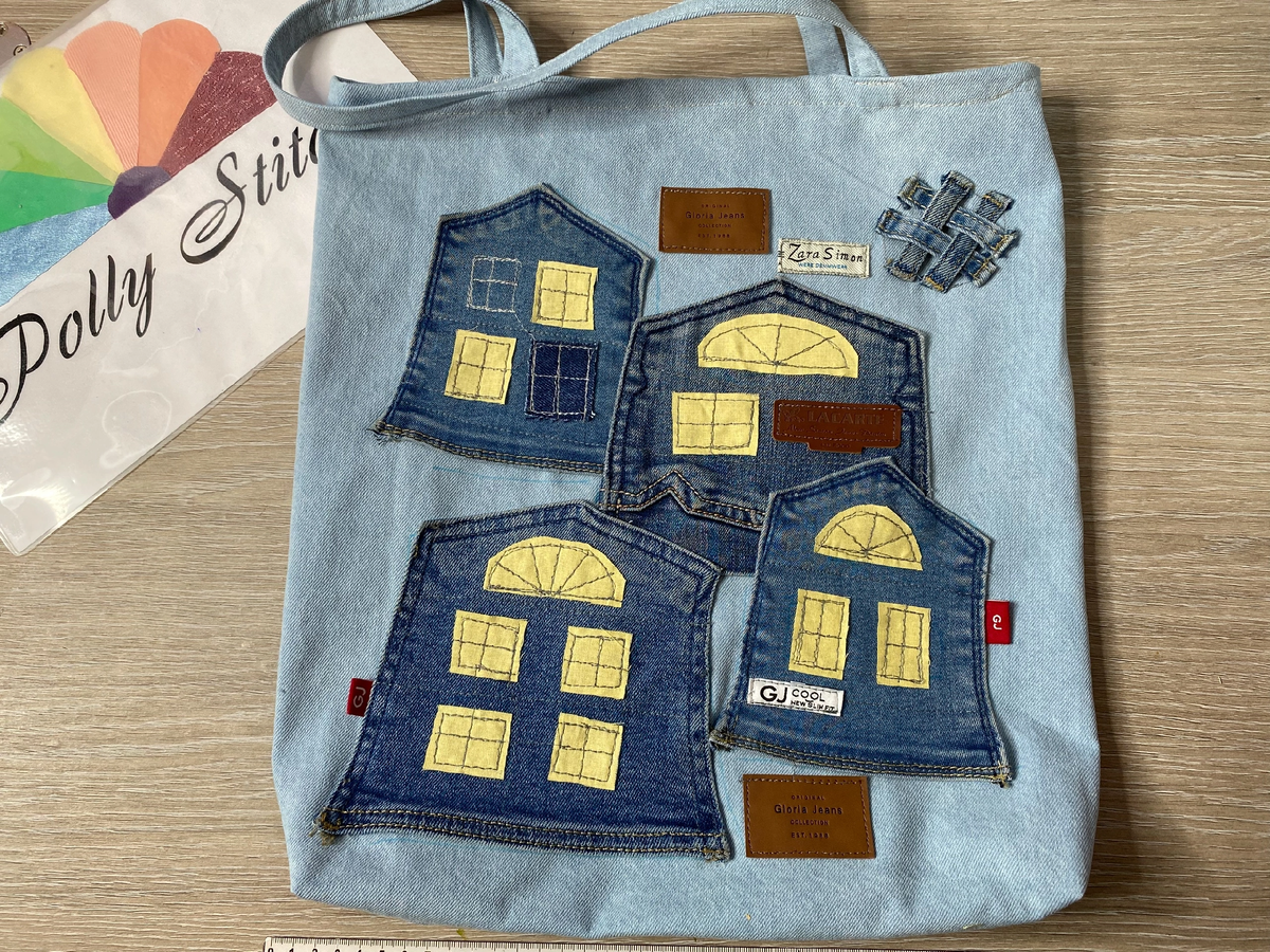 Сумка из старых джинсов. В качестве декора использованы карманы