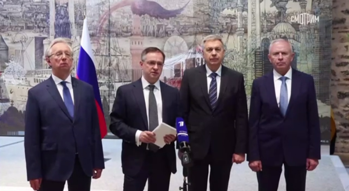    Российская делегация на российско-украинских переговорах в Стамбуле. Скриншот видео ТГ-канал Kremlin-Russian