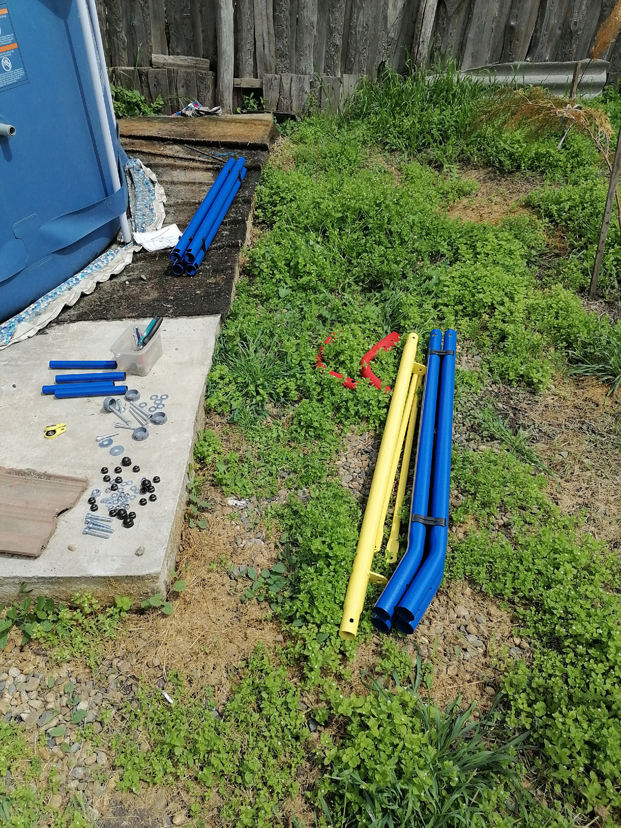 Разложили конструкцию по кучкам.