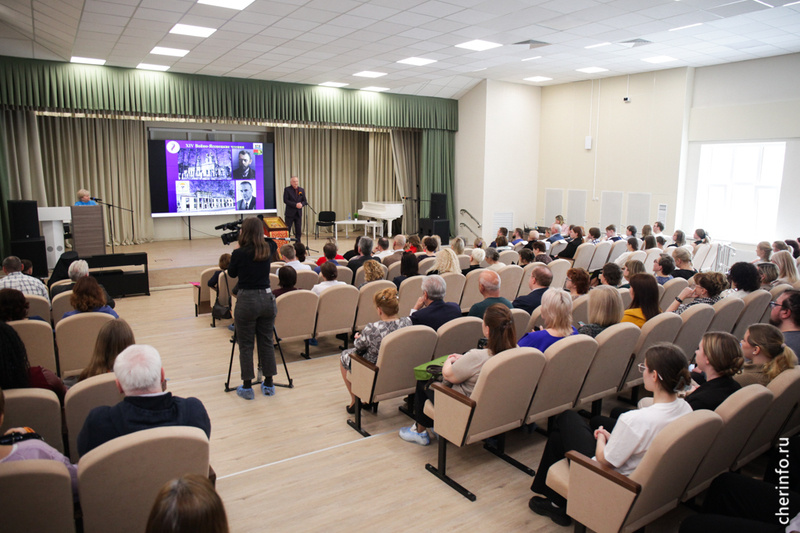    Научный форум два дня проходил в Школе русской культуры на Ленинградской, 33 и был приурочен к 148-летию со дня рождения Валентина Войно-Ясенецкого
