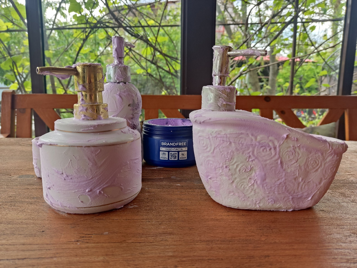 В процессе: фарфор, пластиковые детали - чудо-паста отмывает всё