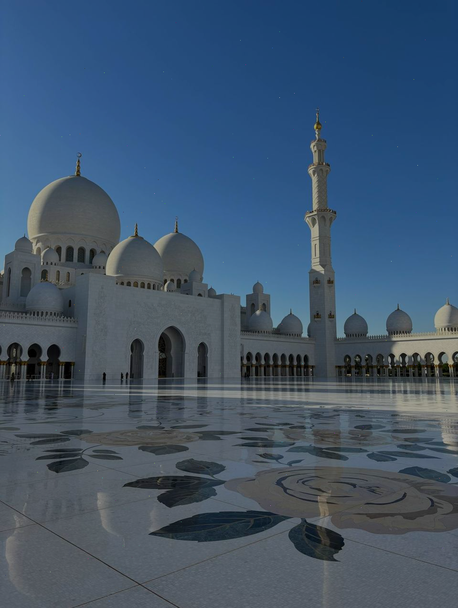 Мрамор, отражения и тишина - мечеть шейха Заида завораживает с первого взгляда.