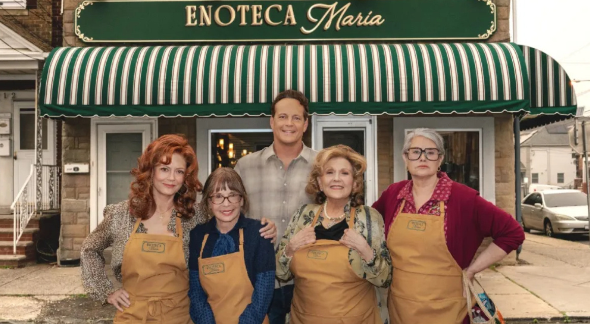 Сьюзан Сарандон (слева), Талия Шайр, Винс Вон, Бренда Ваккаро и Лоррейн Бракко в фильме "Нонны".