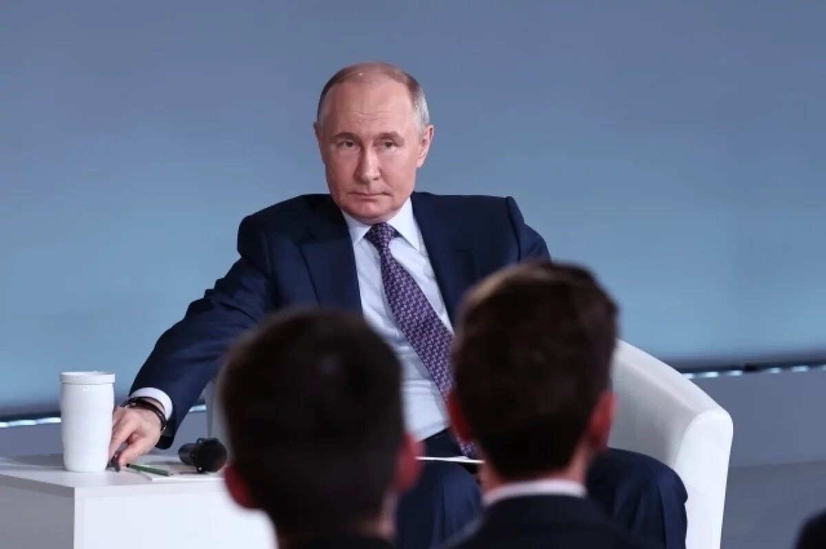    Президент Путин поручил реконструировать аэропорт в Воркуте