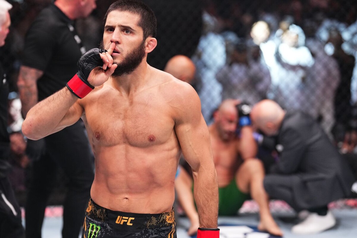 Ислам Махачев