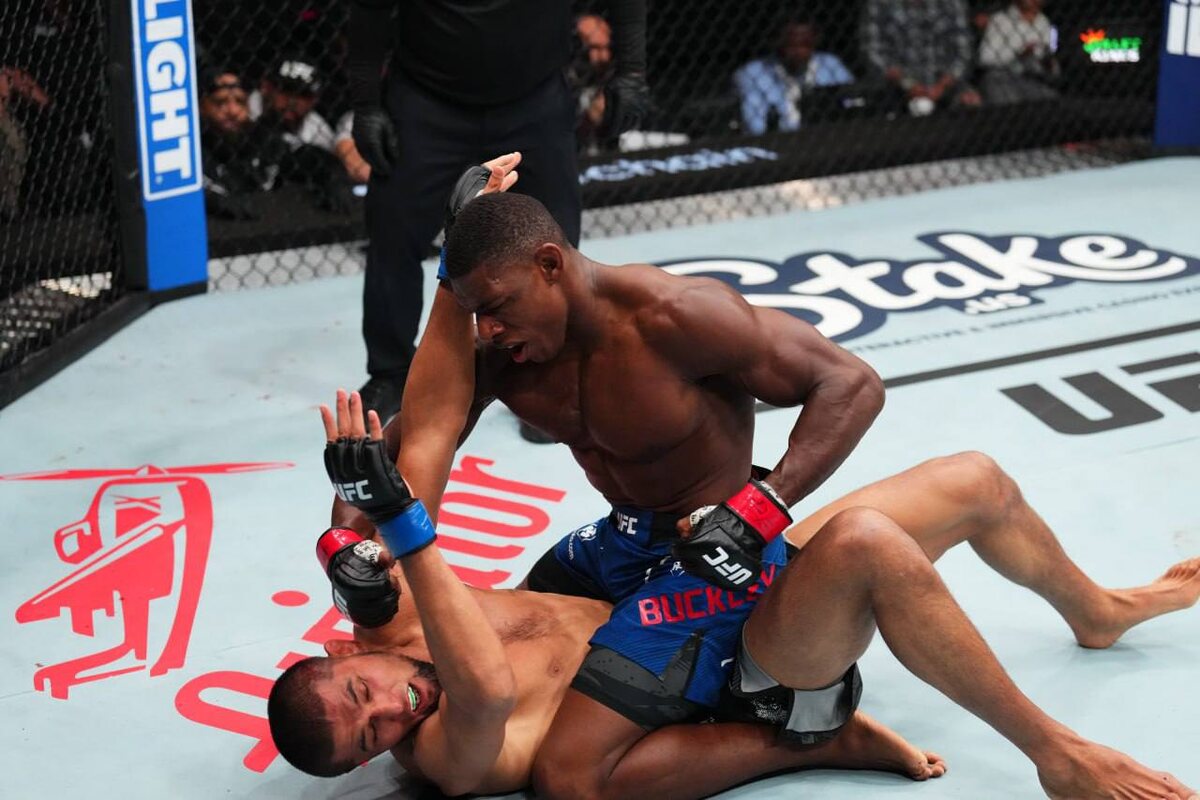     Хоакин Бакли и Нурсултон Рузибоев