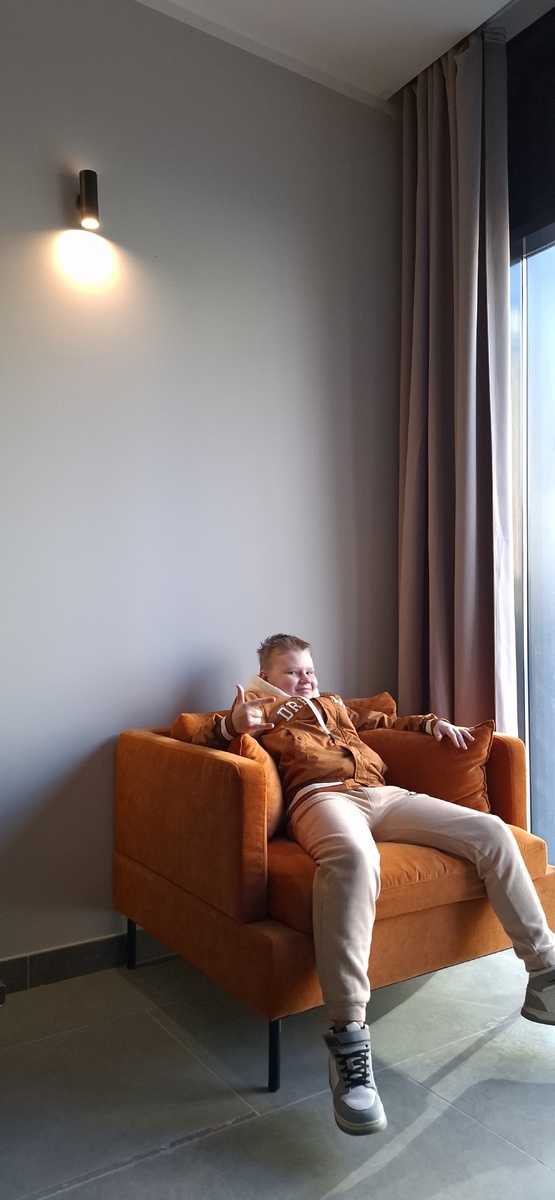 Холл дома в Тюмени, где мы снимали квартиру