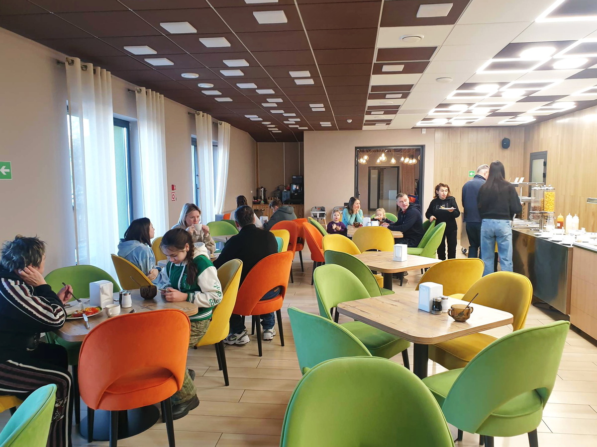 Зал для завтраком в парк-отеле "Яркi" 