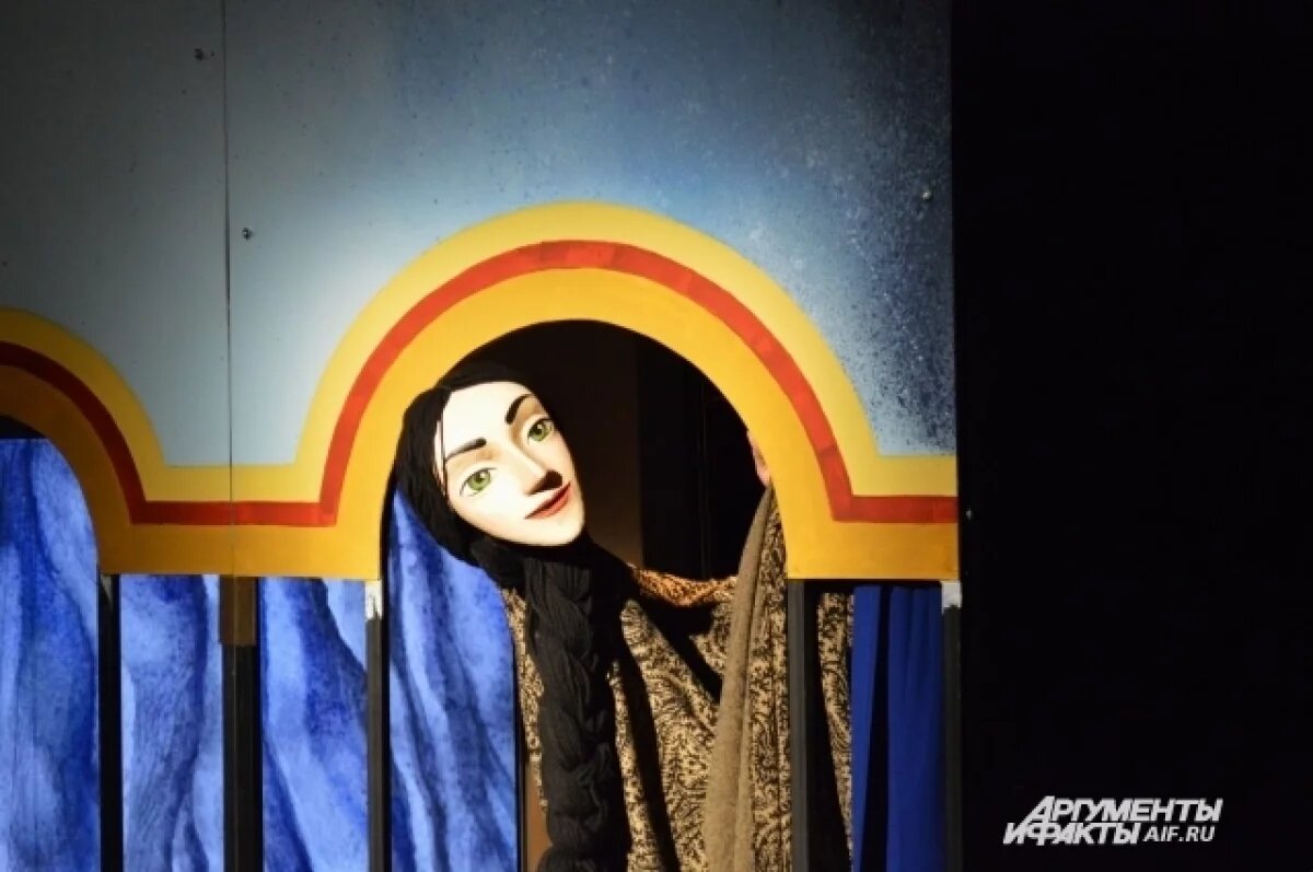    Тюменских родителей с детьми обучают театральному искусству