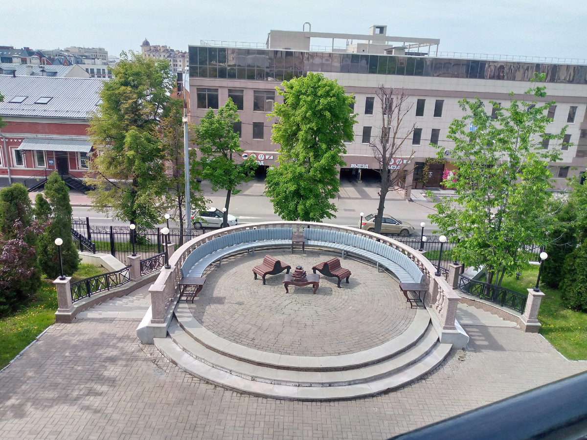 Забиралась на смотровую площадку