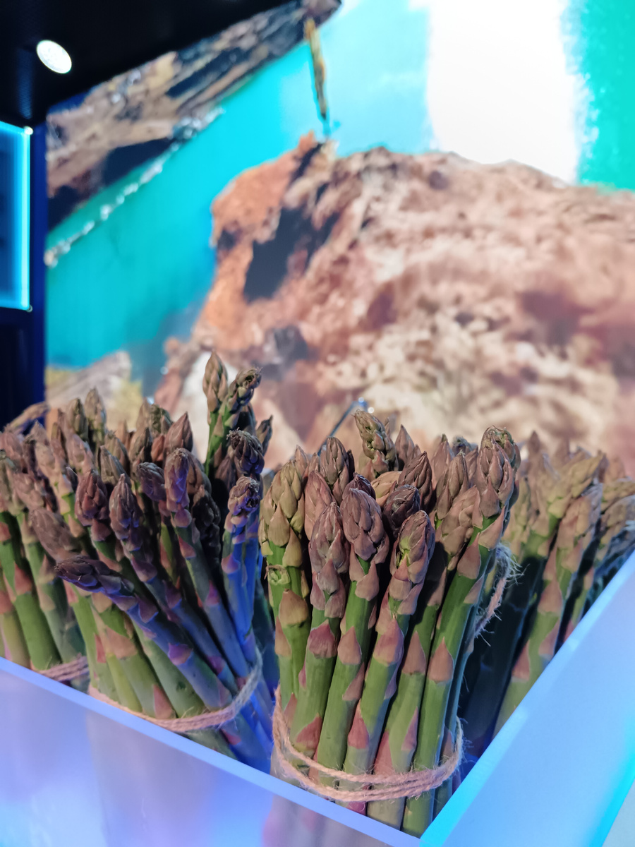 Фестиваль спаржи в Гастрономических рядах НЦ «Россия», Москва