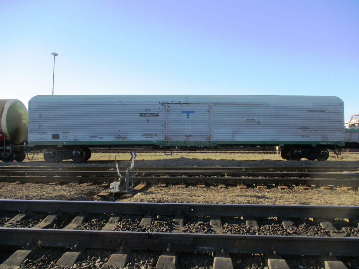 Вагон-термос модели 16-6790, модернизированный НВРК. Источник: НВРК