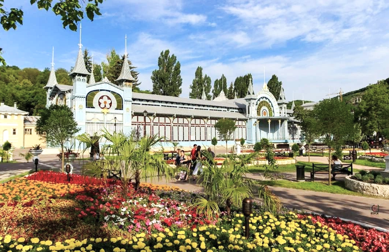 Парк цветник Пятигорске