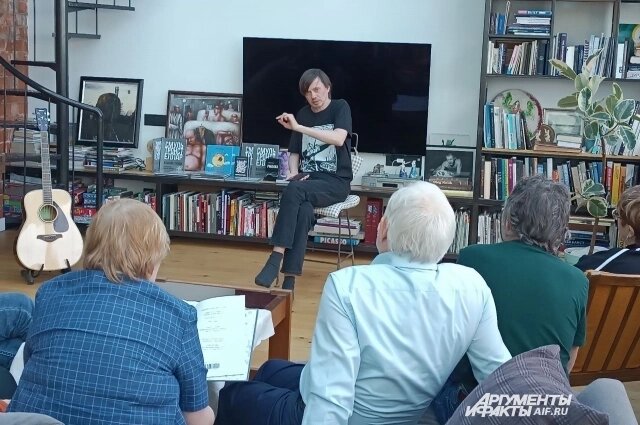    Презентация альбома стихов Антона Бахарева. Фото:  АиФ/ Ольга Семенова