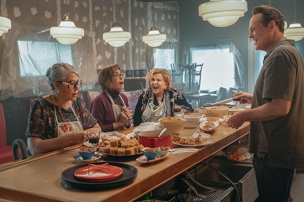 Кадр из фильма «Nonnas». Режиссер: Стивен Чбоски. Производство: Fifth Season, Matador Content, Odd Lot Entertainment, One Community