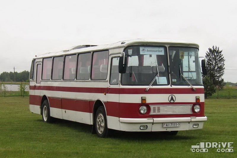 Трехколесный трактор, МЗКТ с непривычной колесной формулой и другая техника в ФБ с 12 по 18 мая