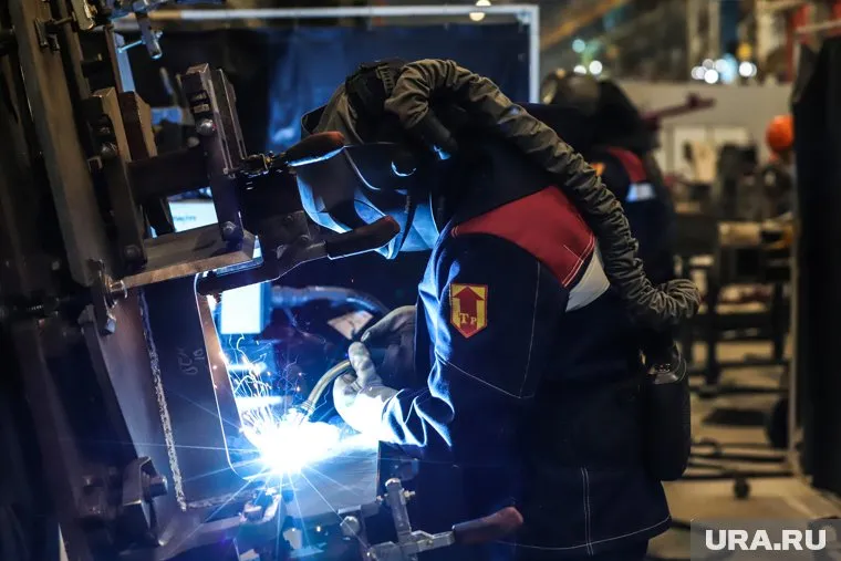 У свердловского ВПК заключены контракты с Минобороны до 2026 года, и это гарантия устойчивости
Фото: Размик Закарян © URA.RU