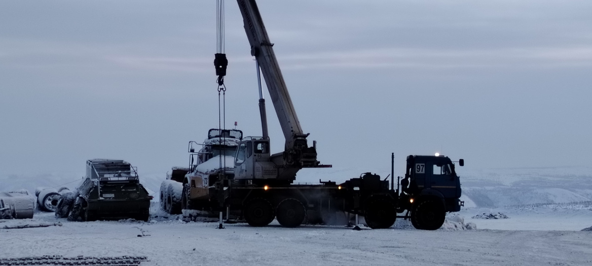 «Цена ошибки — жизнь: работа машиниста автокрана на Севере требует мастерства и хладнокровия»