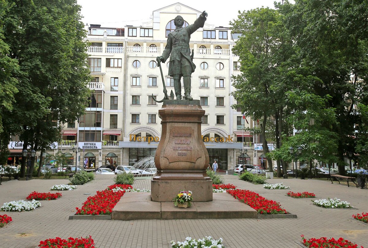 Сейчас воронежцы этот памятник не трогают  📷
