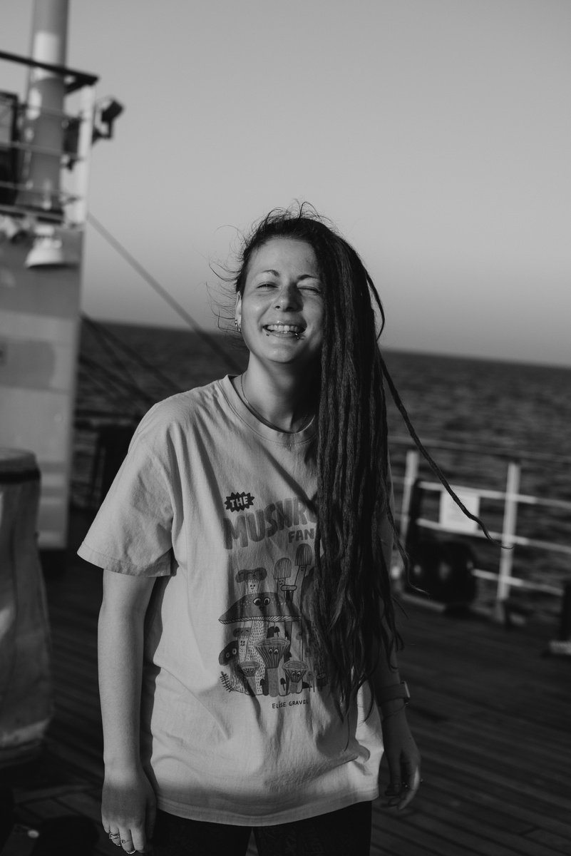 Приветствую! На связи Котовски. Здесь делюсь своими мыслями, моментами из жизни и уникальным вайбом. Надеюсь, мой контент вдохновит тебя и подарит море положительных эмоций. Добро пожаловать! Не стесняйся подписываться и заглядывать ко мне почаще ;)