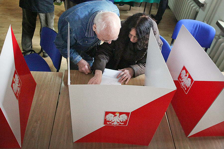    © Czarek Sokolowski/AP/TASS