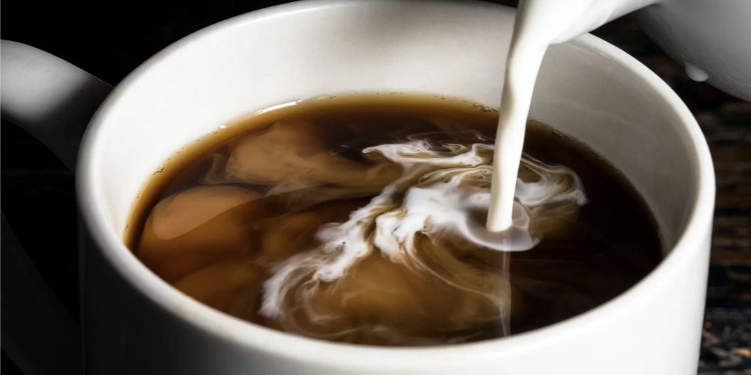 Кофе с молоком: вредная привычка или недооценённое удовольствие?