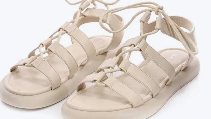     Античные сандалии с множеством ремешков. Ozon