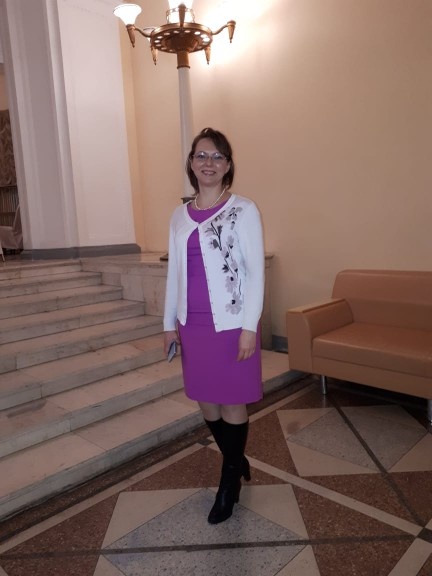 Ну, раз опоздали, так хоть пофотографироваться в богатых интерьерах театра...