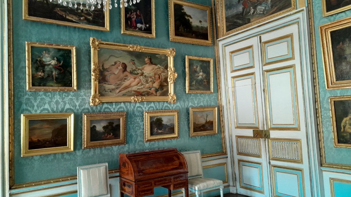 Это уже целая выставка