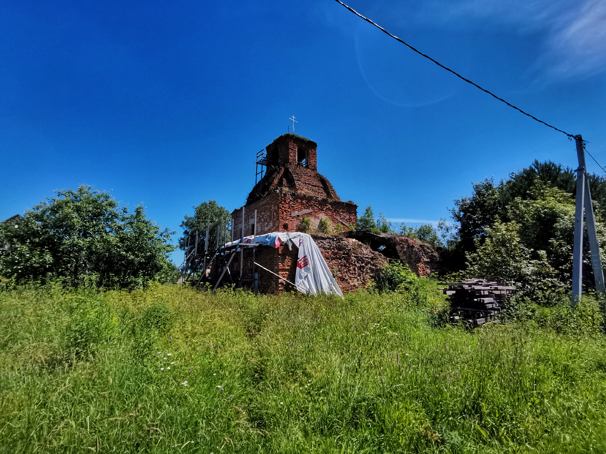 Вепрея, Успенская церковь.