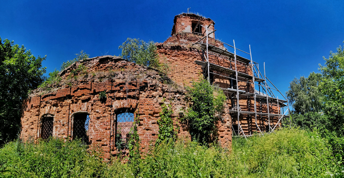 Вепрея, Успенская церковь.