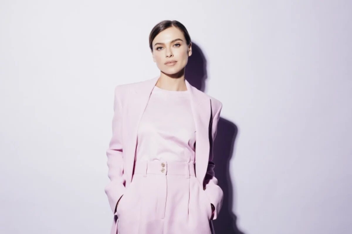    Хаминский: солистка «Серебра» Темникова могла продать дом из-за долгов мужа