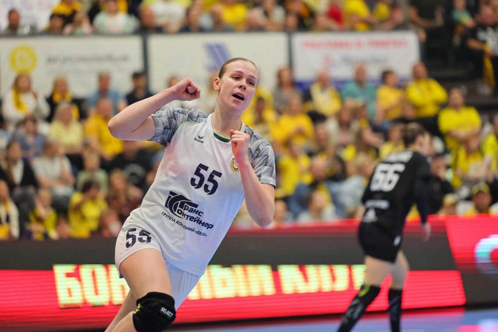    Юлия Гаряева вновь пригодилась в линии