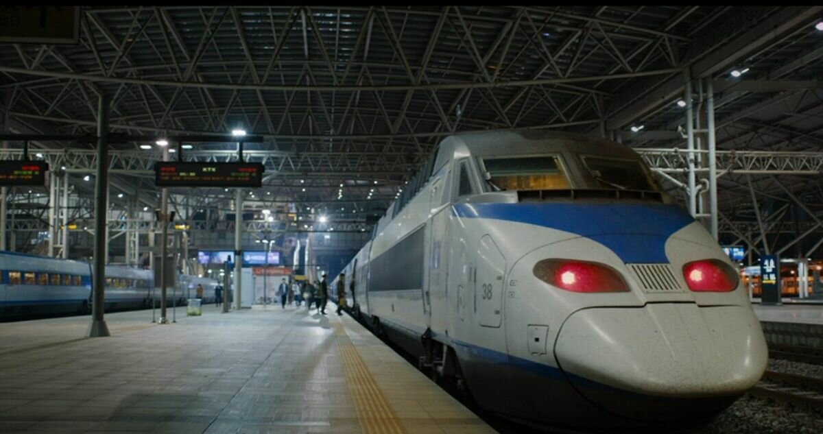 Кадр из фильма "Поезд в Пусан" | Кинопоиск