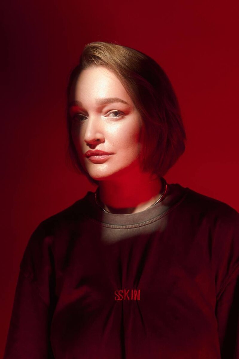 Ведущая подкаста - Даша