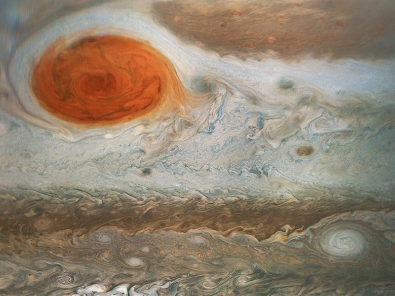    Астрономы показали полярное сияние на Юпитере [ВИДЕО]