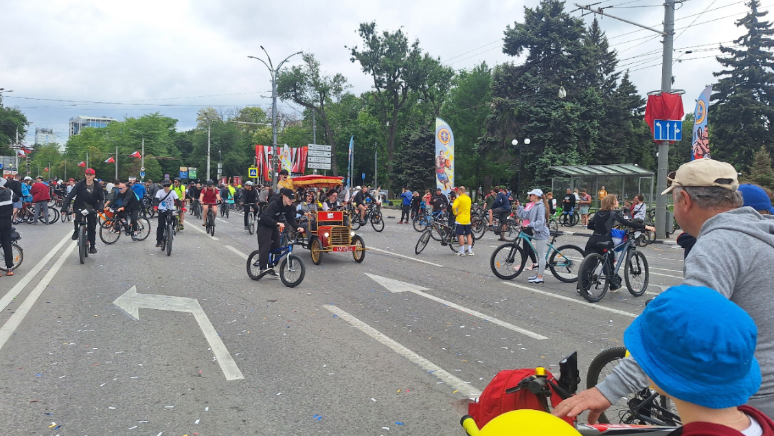 Фото из группы "ВКонтакте" "Ростовский велопарад"