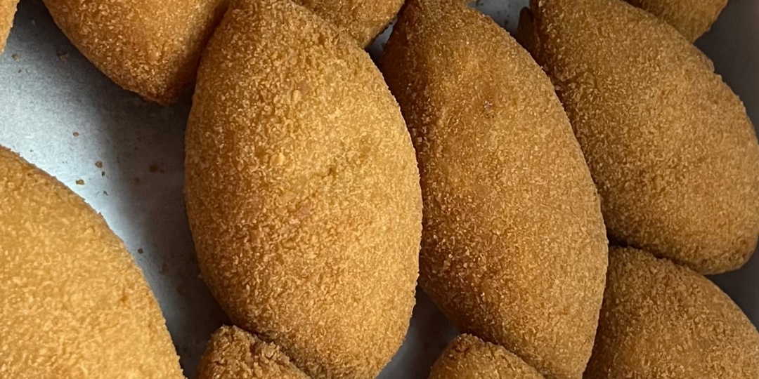 А вы знали что, котлеты по-киевски – это самое вкусное, классическое блюдо русской и украинской кухни👇