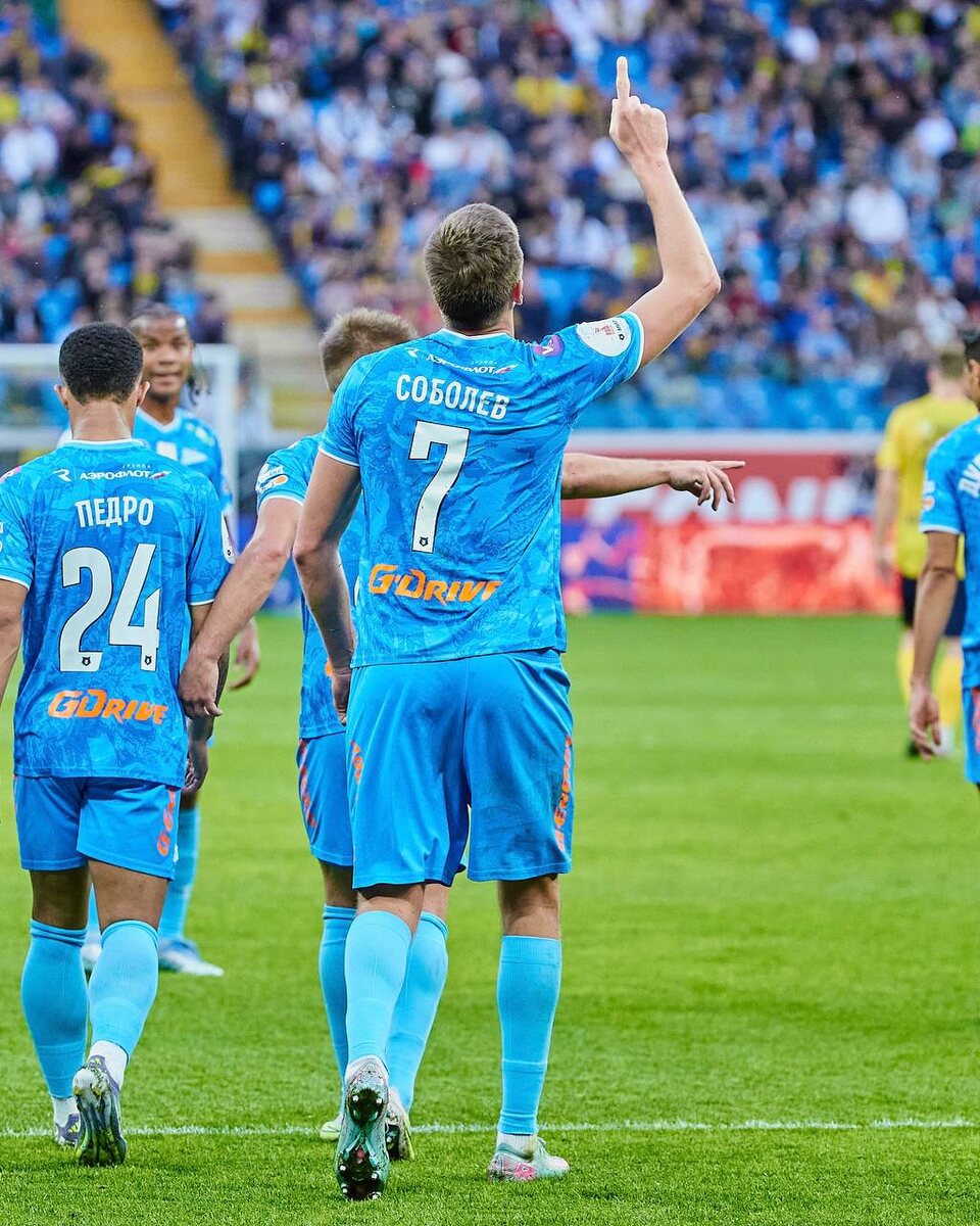 Соболев из футболиста-мема превращается в надежду "Зенита". Фото тг-канал "Зенита"