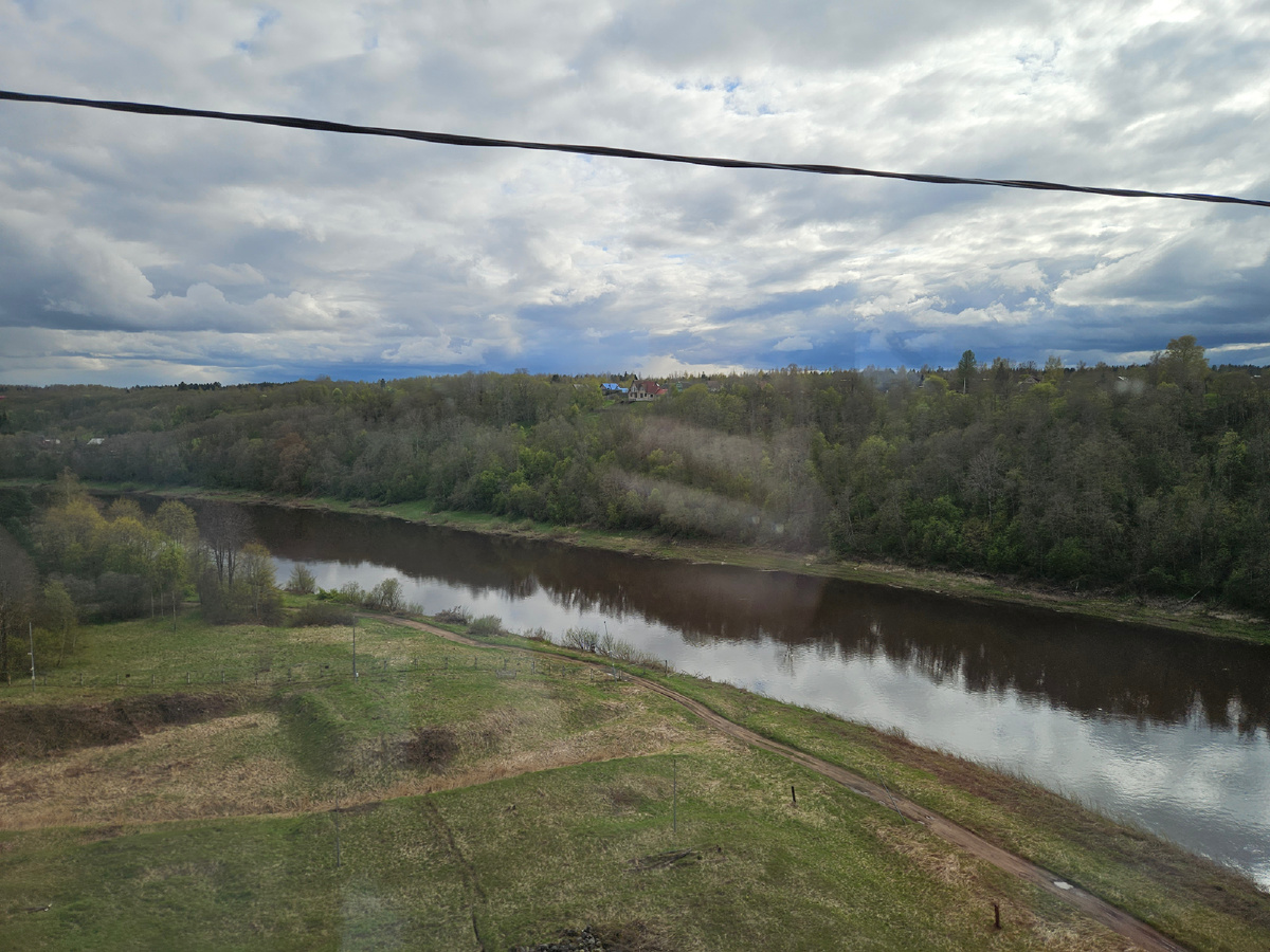 Такие виды были на пути следования поезда