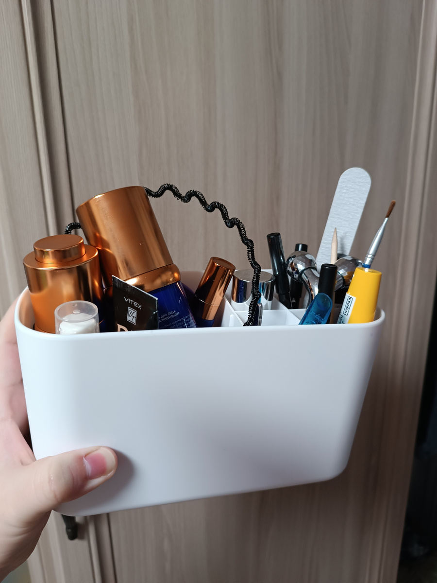 Я храню косметику вот в таком органайзере