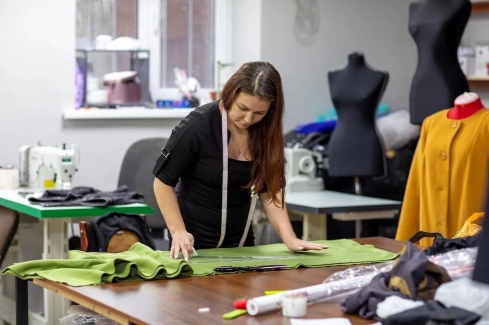    Ольга Никишина в ателье. Фото: соцсети