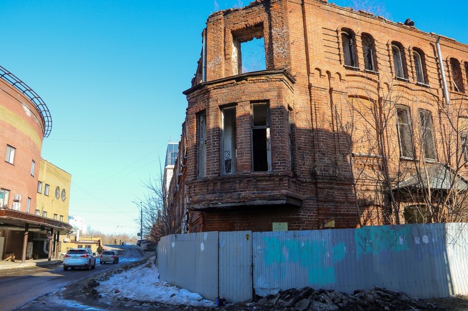    Дом купца Поскотинова в Барнауле. Март 2025 года. Источник: Виталий Барабаш