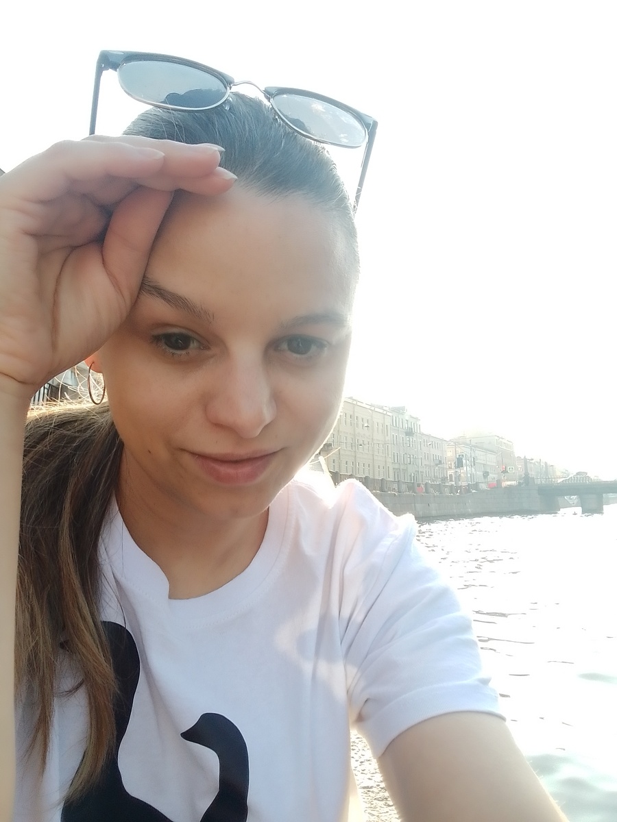 Всем большой привет👋 Я Катрин и мне 37. Это мой авторский блог в стиле лайфстайл. Живу в коммунальной квартире Петербурга со своей семьёй. Недавно избавилась от ипотеки и теперь хочу купить квартиру. Если интересно - подписывайтесь! Ну, или можете просто почитать😉